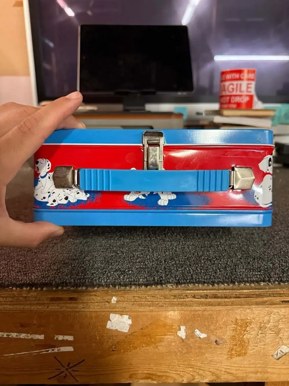 Disney Store 101 Dalmatians Tin Lunchbox